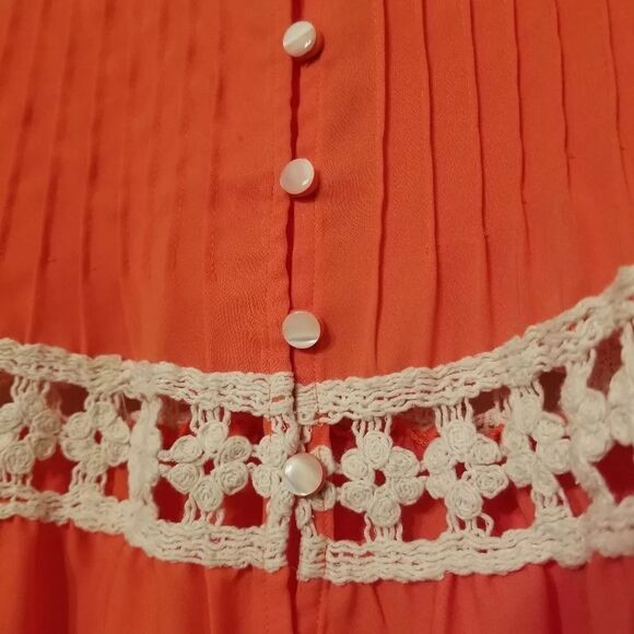 NWOT Anthropologie crkchet cutout tiered top - Picture 5 of 7